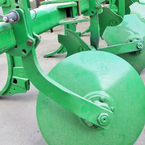 复式少免耕联合整地机